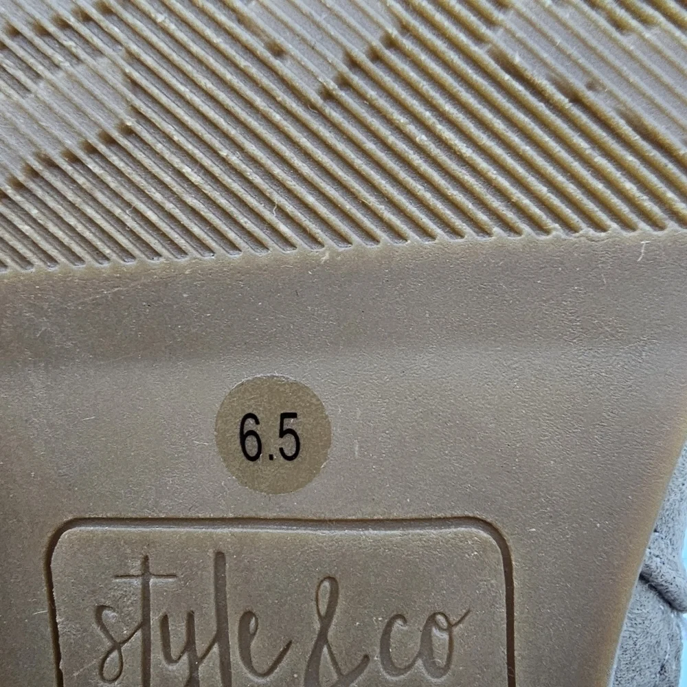 NIB Style & Co. Mabel Womens Taupe Almond Toe Faux Suede Ankle Boots Size 6.5